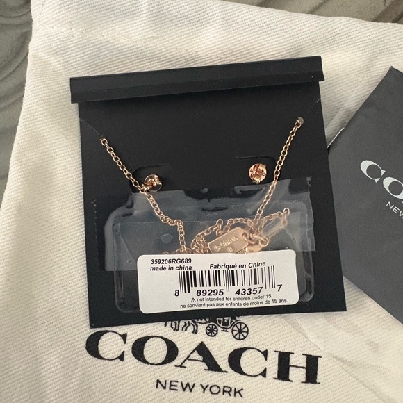 NWT Coach Tea Rose Necklace Set - Picture 3 of 4